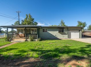 7027 Primrose Ln, Redding, CA 96002