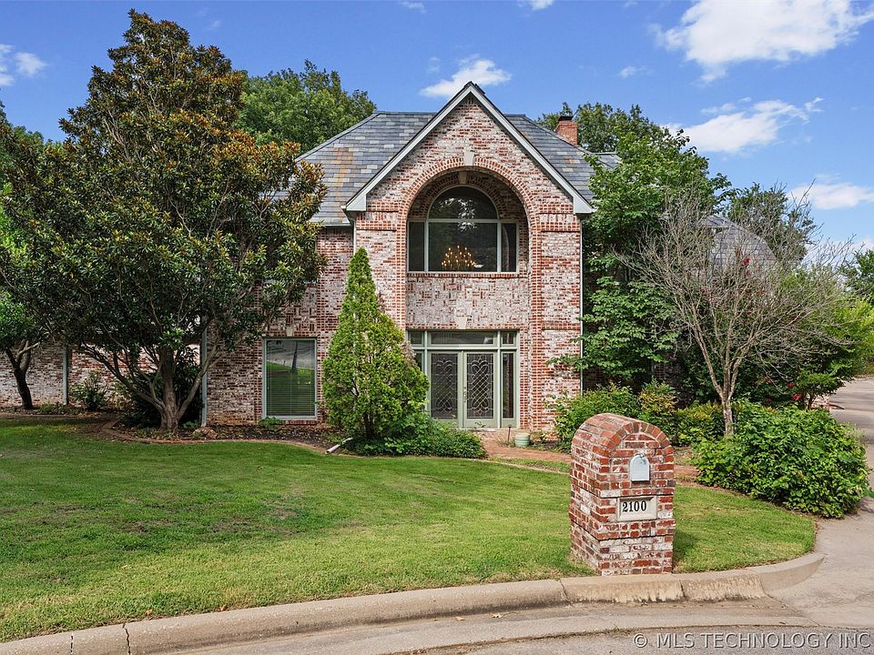 1st image of 2100 Deerfield Cir