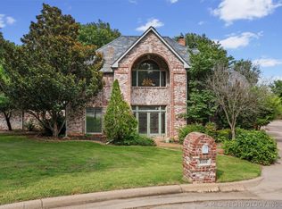 2100 Deerfield Cir, Bartlesville, OK 74006