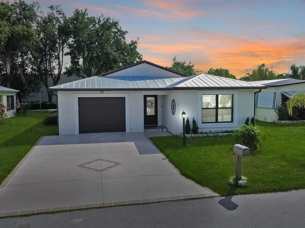 10 Santa Maria Court, Port St Lucie, FL 34952
