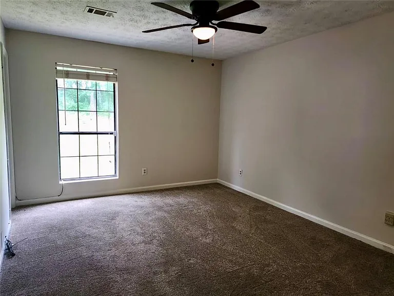 1367 Fairview Trl — Photo 12
