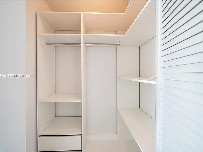 325 Biscayne Blvd #2920 — Photo 15