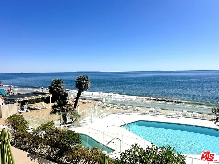 22548 Pacific Coast Hwy #203 — Photo 2