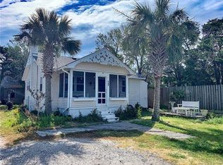 374 Silver Lake Dr, Ocracoke, NC 27960