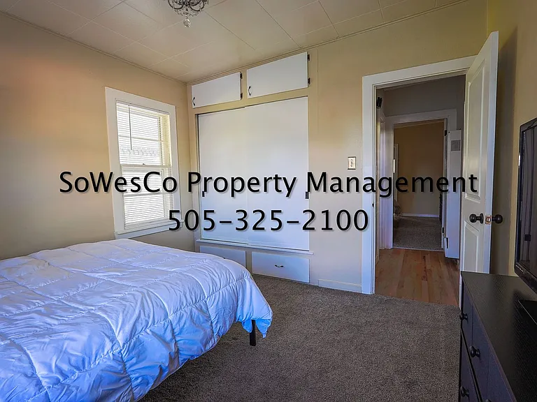 1011 N Monterey Ave — Photo 8