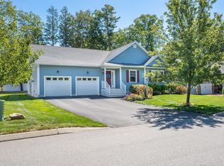 67 Forest Glen Ln, Topsham, ME 04086