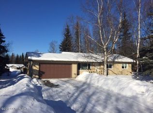 9906 Annette Cir, Eagle River, AK 99577