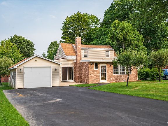 5th image of 525 Utica Rd