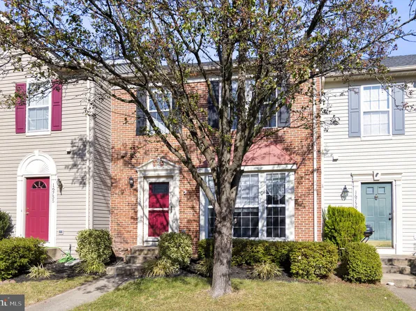 16757 Sweeney Ln, Woodbridge, VA 22191