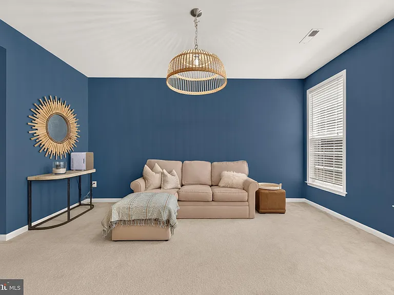 43580 Popes Creek Sq — Photo 5