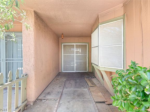 2nd image of 421 N Lamb Blvd APT B