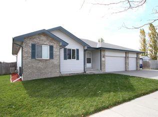 5801 W Partridge Ln, Lincoln, NE 68528