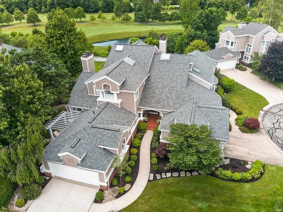 2nd image of 2330 Turnberry Ln