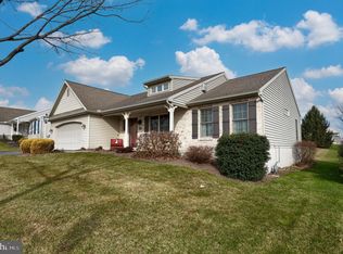 1079 Cambridge Dr, Manheim, PA 17545