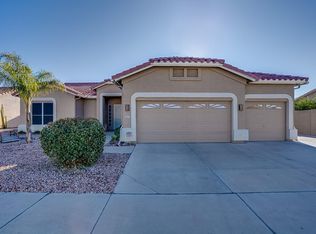 18077 N Coyote Lakes Pkwy, Surprise, AZ 85378