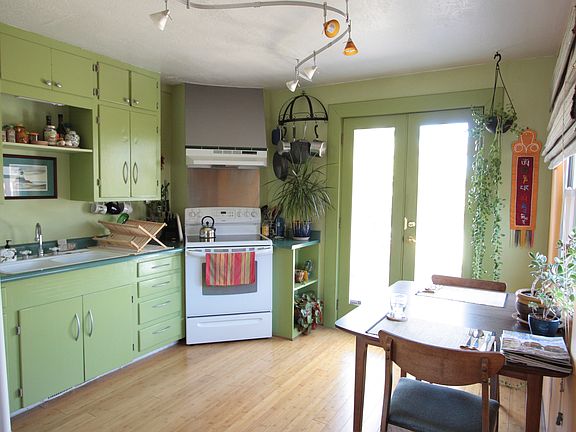2nd image of 1420 Hermosa Dr SE
