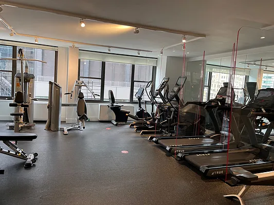 Sold by Sotheby's International Realty | media 34