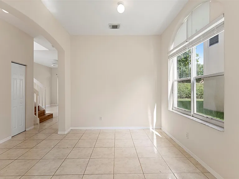 2215 NW 76th Ter — Photo 13
