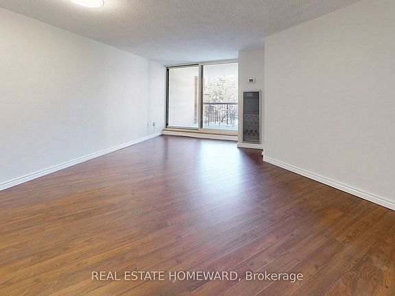 4th image of 77 Maitland Pl #409