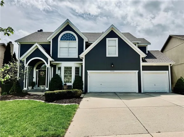 7709 W 145th St, Overland Park, KS 66223