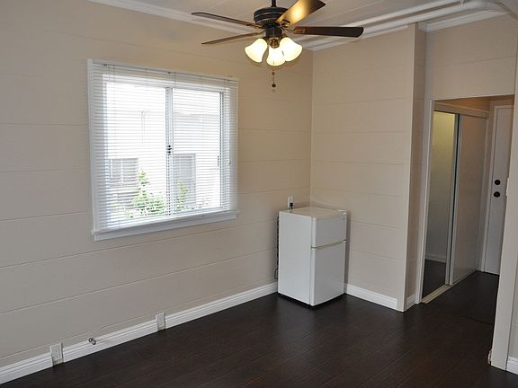 5th image of 564 Cliff Dr #10