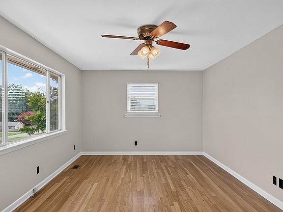 5th image of 3458 Bennett Rd