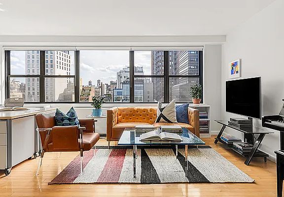2nd image of 7 E 14th St APT 1509