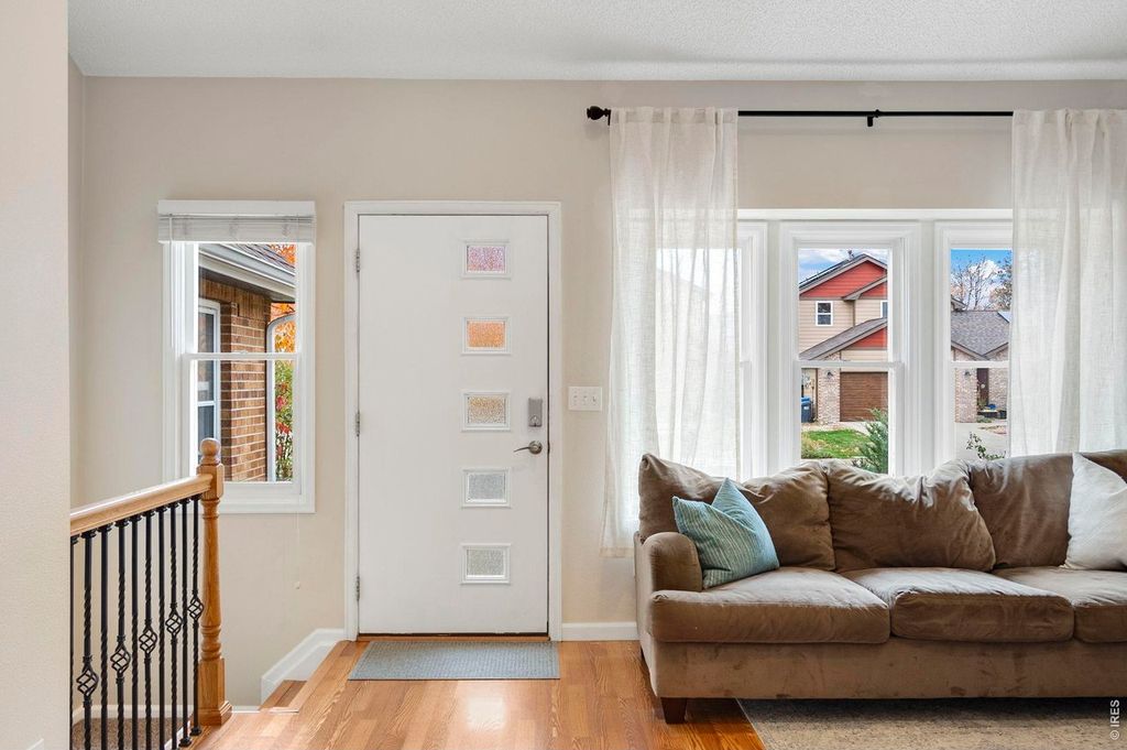 4136 Saddle Notch Dr