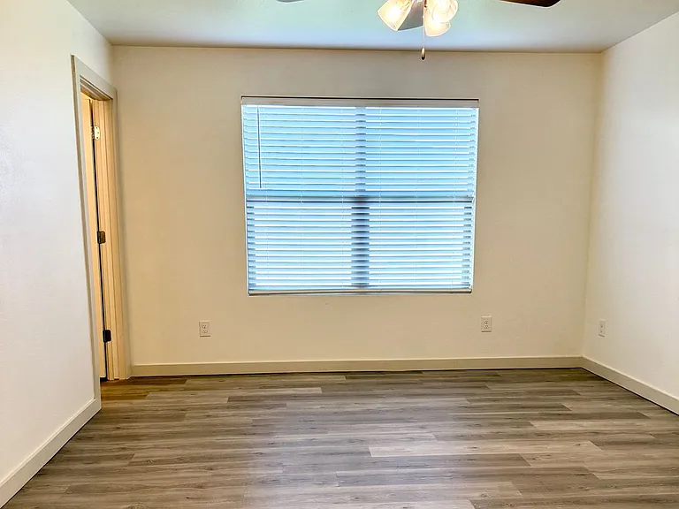 7702 Elm Ave — Photo 6