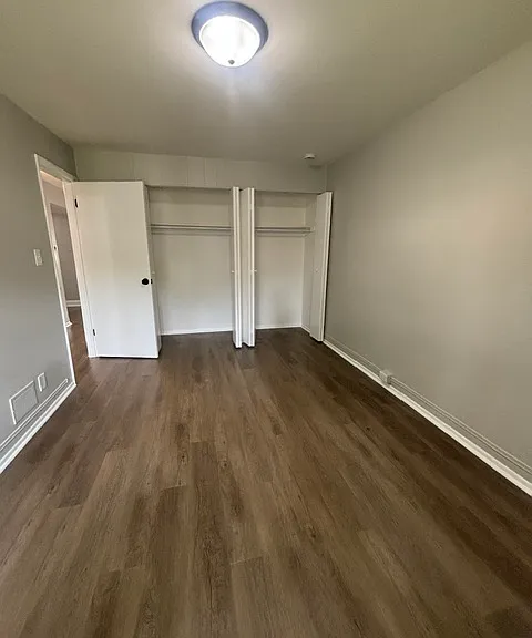 1103-1103 Evans Ave #4C — Photo 8