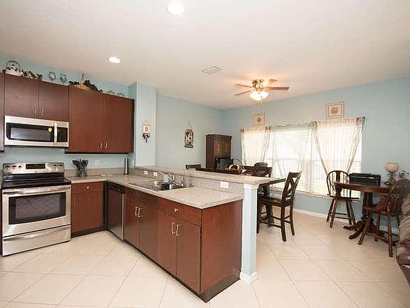 4th image of 4896 Lombard Pass Dr