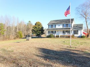 875 Powcan Rd, Tappahannock, VA 22560
