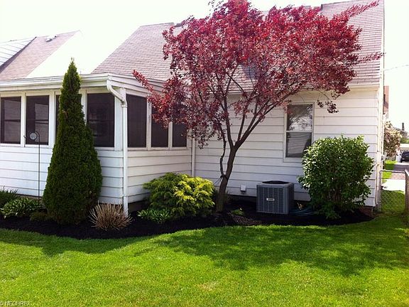 3rd image of 4743 E 86th St