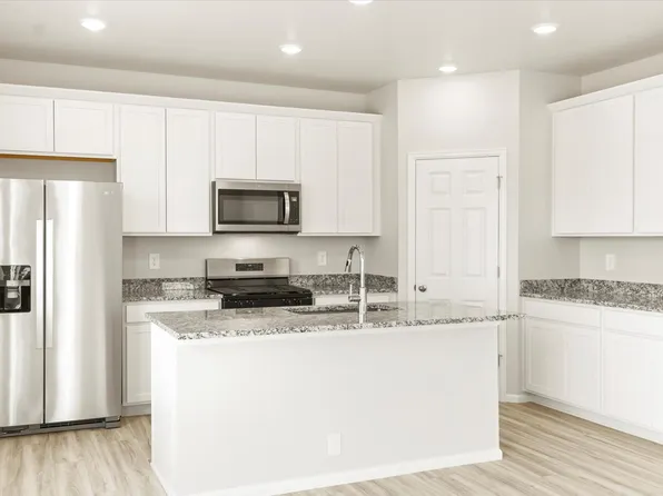 7325 27th Street Rd, Greeley, CO 80634