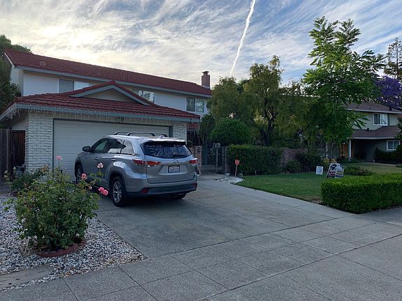 2nd image of 1273 Oak Knoll Dr