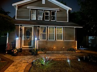 5 Taft Pl, Freeport, NY 11520