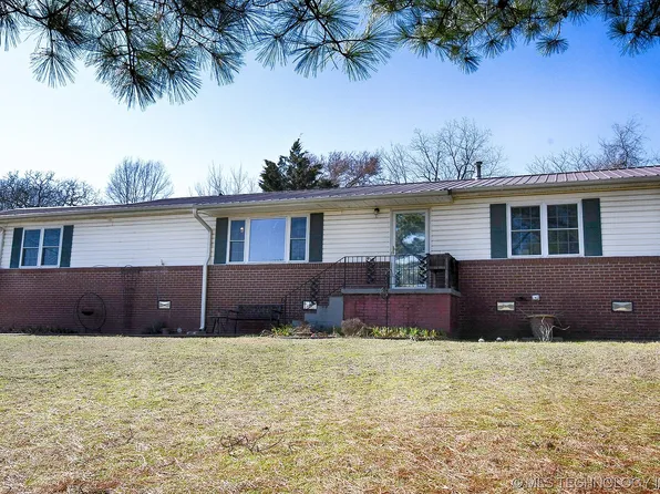 1316 Stateline Rd, Arkoma, OK 74901