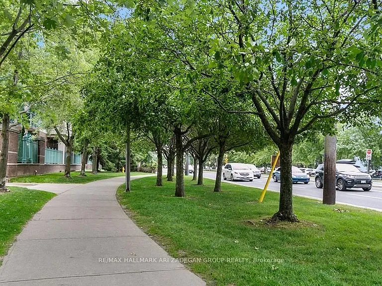 16 Minto St #2 — Photo 31
