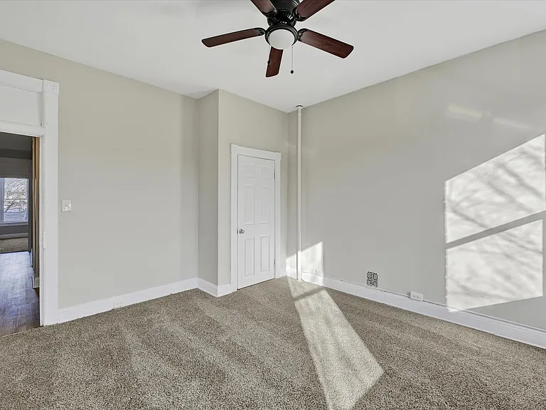 2432 E Fayette St — Photo 9