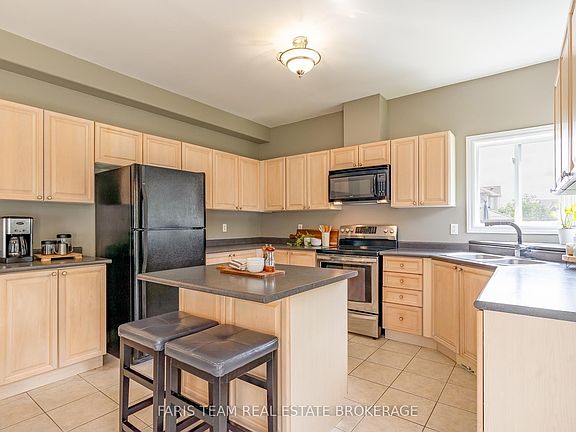 5th image of 24 Pepin Ct