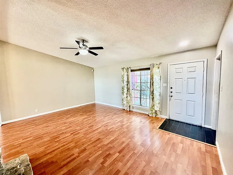 12317 Willow Wild Dr #B — Photo 10