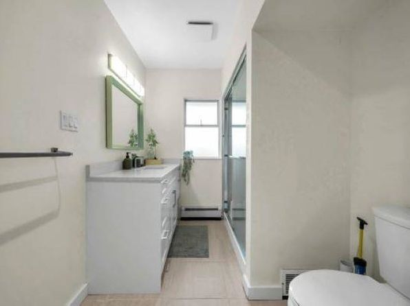 5 bedroom rental in West Vancouver — photo 12