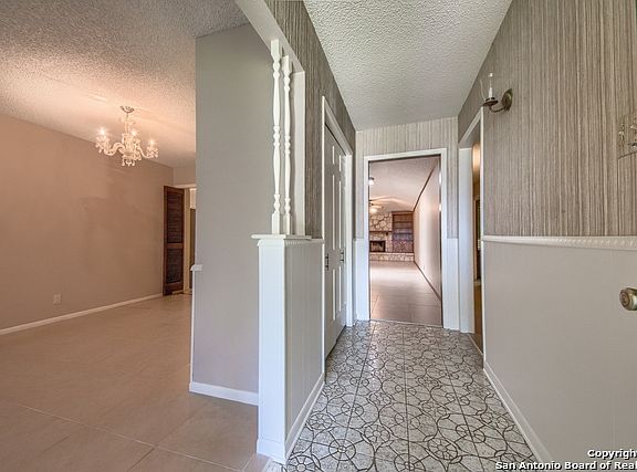 4th image of 3511 Pinebluff Dr