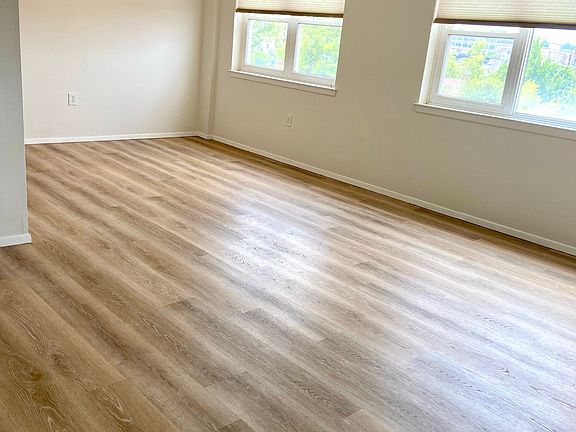 5th image of 893 Farmington Ave APT 2F