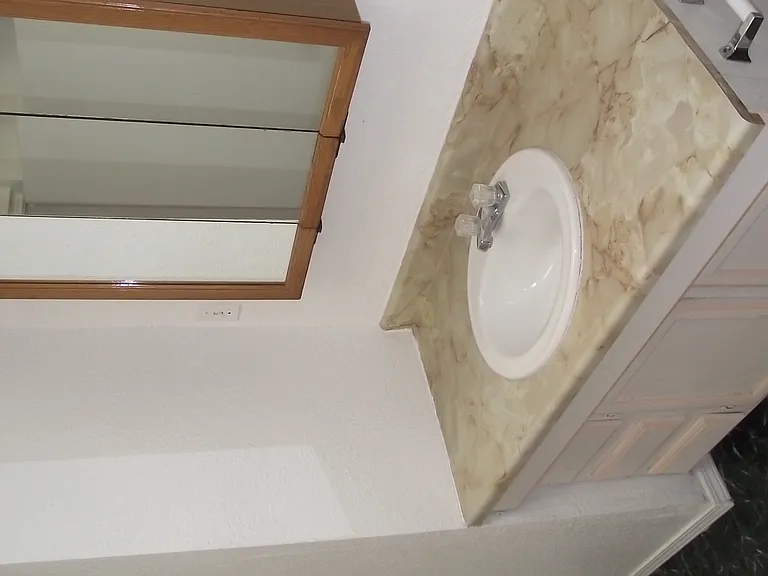 5008 Royal Dr — Photo 15