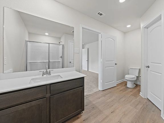 3rd image of 1223 Kings Pl