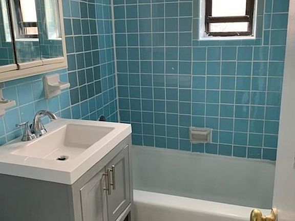 4th image of 2701 Newkirk Ave APT 3F