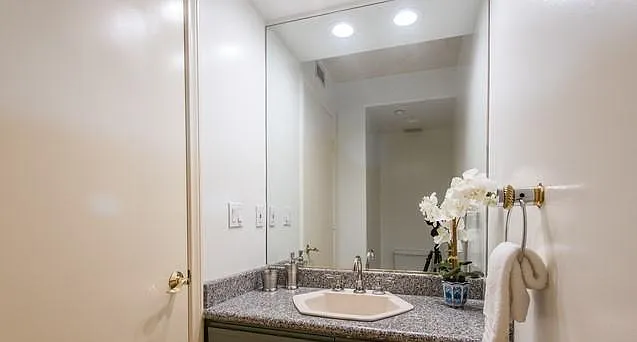 powder room