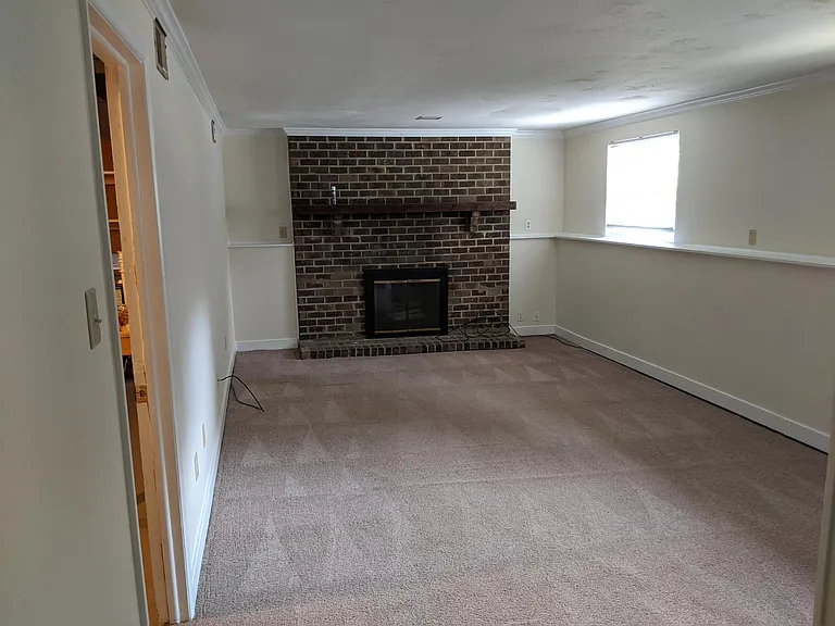 1600 Tobak Ct — Photo 18