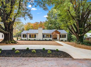 848 Shoreland Rd, Winston Salem, NC 27106